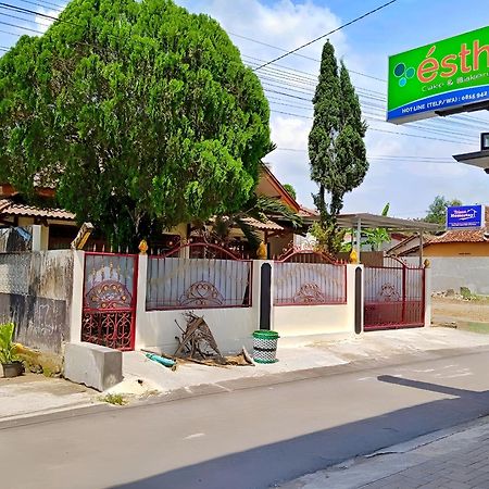 Penginapan Prambanan Trisan Randugunting Eksteriør bilde